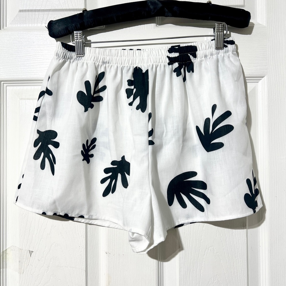 Commense Chill Life Plant Print Shorts Set - Picture 8 of 11